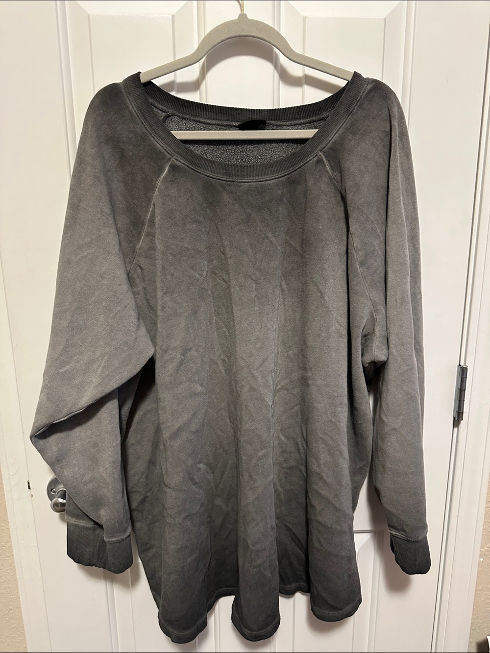 torrid Men's Crewneck Sweater - Charcoal Gray